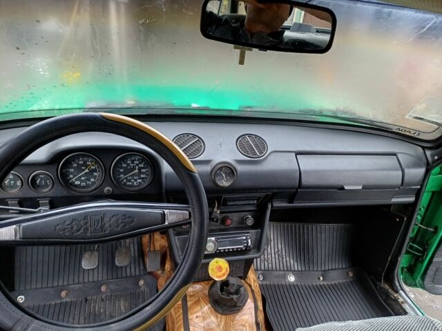 Зеленый ВАЗ 2106, объемом двигателя 0 л и пробегом 51 тыс. км за 405 $, фото 4 на Automoto.ua