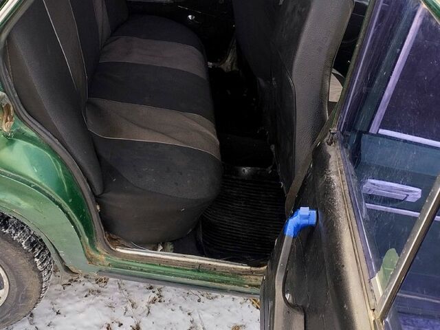 Зеленый ВАЗ 2106, объемом двигателя 1.3 л и пробегом 0 тыс. км за 700 $, фото 7 на Automoto.ua