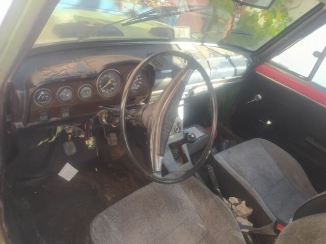 Зелений ВАЗ 2106, об'ємом двигуна 1 л та пробігом 1000 тис. км за 300 $, фото 3 на Automoto.ua