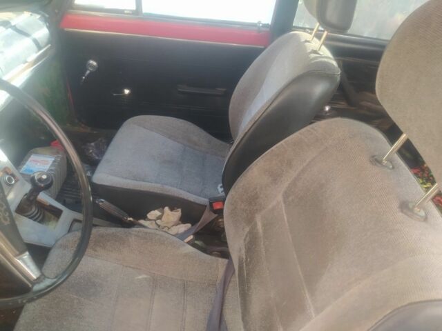 Зелений ВАЗ 2106, об'ємом двигуна 1 л та пробігом 1000 тис. км за 300 $, фото 1 на Automoto.ua