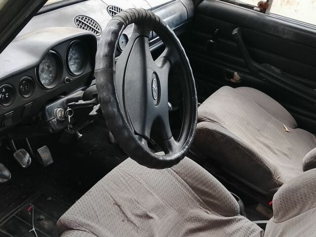 ВАЗ 2106 1988 в Синельниковом на Automoto.ua Зеленый ВАЗ 2106, объемом двигателя 1.5 л и пробегом 50 тыс. км за 384 $, фото 3 на Automoto.ua