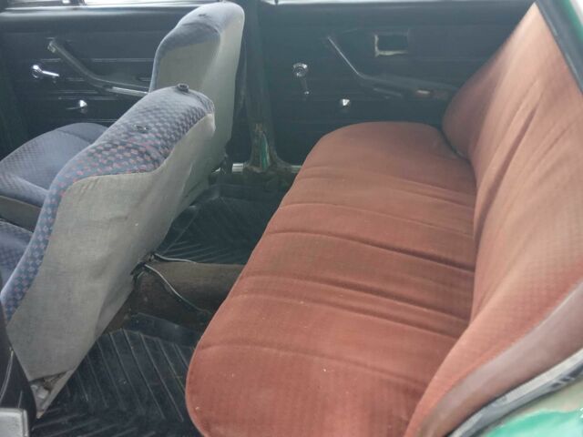 Зеленый ВАЗ 2106, объемом двигателя 1.3 л и пробегом 330 тыс. км за 397 $, фото 19 на Automoto.ua