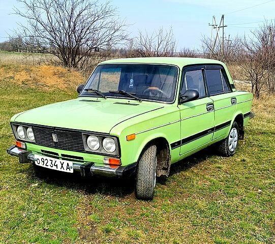 Зеленый ВАЗ 2106, объемом двигателя 15 л и пробегом 200 тыс. км за 1000 $, фото 1 на Automoto.ua