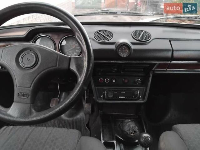 Зеленый ВАЗ 2106, объемом двигателя 1.3 л и пробегом 140 тыс. км за 1550 $, фото 5 на Automoto.ua