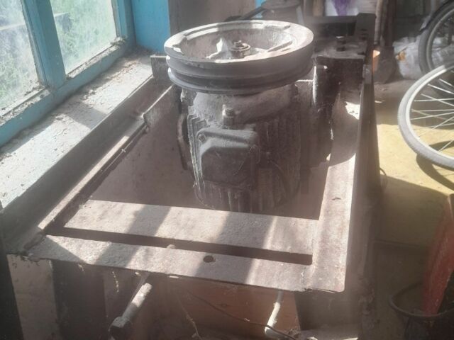 Зеленый ВАЗ 2106, объемом двигателя 1.3 л и пробегом 270 тыс. км за 476 $, фото 21 на Automoto.ua