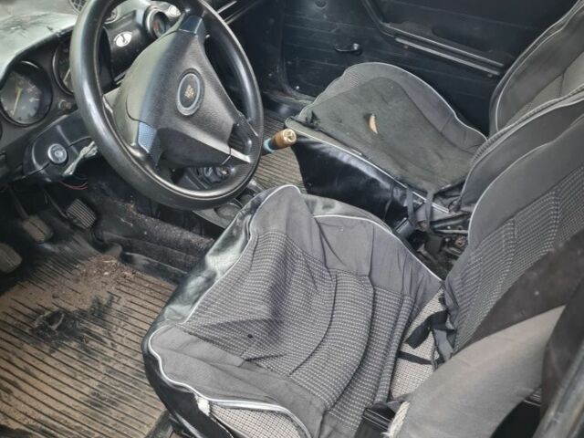 Зеленый ВАЗ 2106, объемом двигателя 1.3 л и пробегом 300 тыс. км за 408 $, фото 1 на Automoto.ua