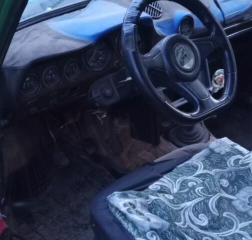 Зеленый ВАЗ 2106, объемом двигателя 1.3 л и пробегом 270 тыс. км за 476 $, фото 7 на Automoto.ua