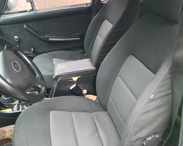 Зеленый ВАЗ 2106, объемом двигателя 1.3 л и пробегом 100 тыс. км за 550 $, фото 6 на Automoto.ua