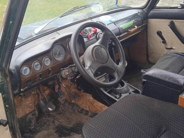 Зеленый ВАЗ 2106, объемом двигателя 0 л и пробегом 333 тыс. км за 332 $, фото 1 на Automoto.ua