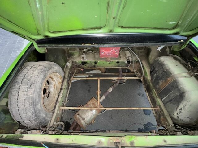 Зелений ВАЗ 2106, об'ємом двигуна 1.6 л та пробігом 50 тис. км за 900 $, фото 19 на Automoto.ua