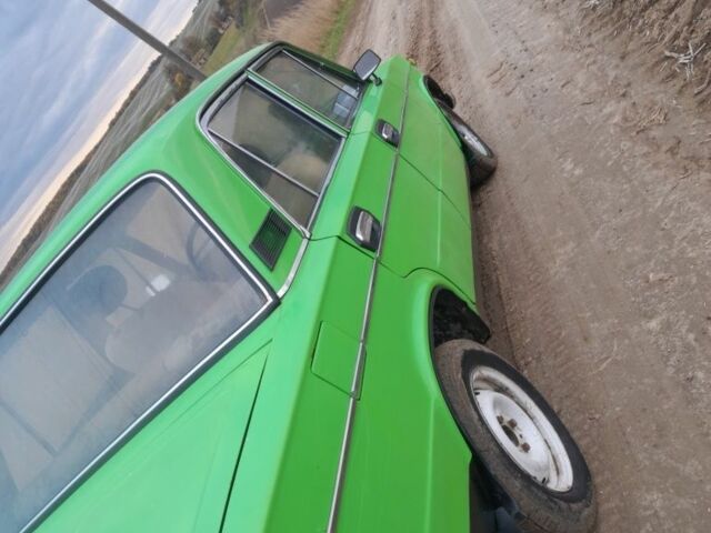 Зеленый ВАЗ 2106, объемом двигателя 1.6 л и пробегом 1 тыс. км за 618 $, фото 2 на Automoto.ua