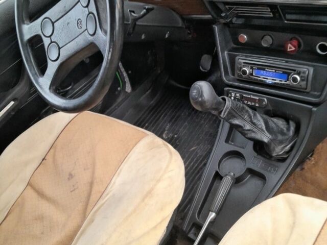 Зеленый ВАЗ 2106, объемом двигателя 1.6 л и пробегом 1 тыс. км за 618 $, фото 6 на Automoto.ua