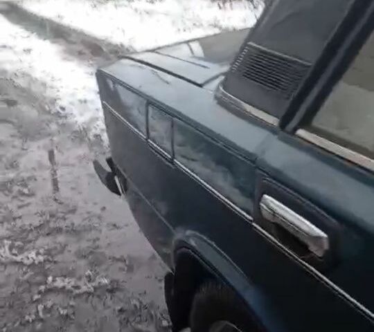 Зеленый ВАЗ 2106, объемом двигателя 0 л и пробегом 150 тыс. км за 594 $, фото 2 на Automoto.ua