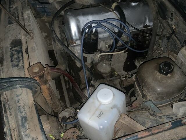 Зелений ВАЗ 2106, об'ємом двигуна 1.5 л та пробігом 130 тис. км за 261 $, фото 6 на Automoto.ua