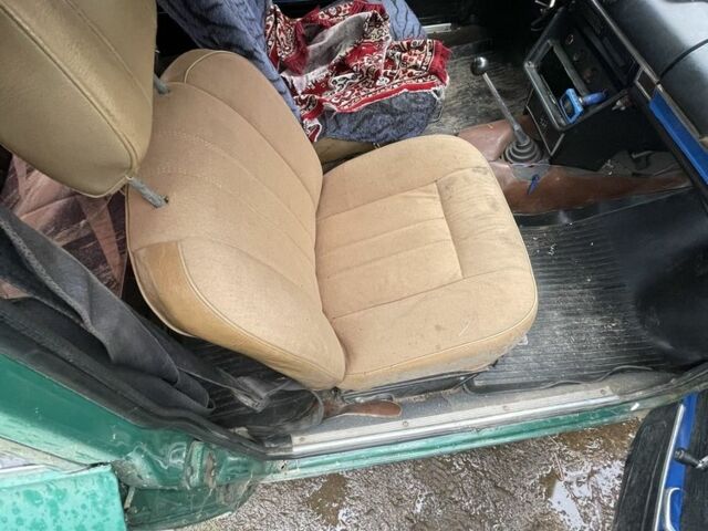 Зеленый ВАЗ 2106, объемом двигателя 1.3 л и пробегом 230 тыс. км за 400 $, фото 3 на Automoto.ua