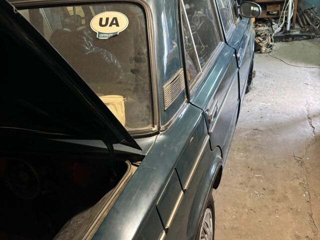 Зеленый ВАЗ 2106, объемом двигателя 1.6 л и пробегом 200 тыс. км за 1000 $, фото 2 на Automoto.ua