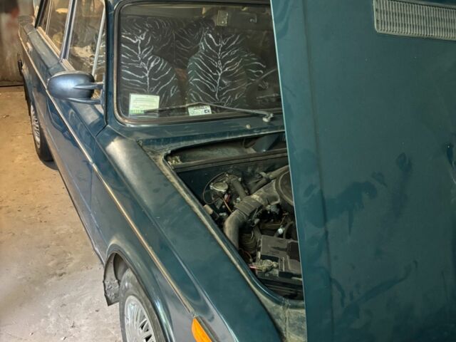 Зеленый ВАЗ 2106, объемом двигателя 1.6 л и пробегом 200 тыс. км за 1000 $, фото 1 на Automoto.ua