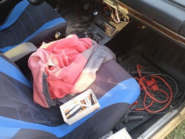 Оранжевый ВАЗ 2106, объемом двигателя 1.6 л и пробегом 280 тыс. км за 600 $, фото 4 на Automoto.ua