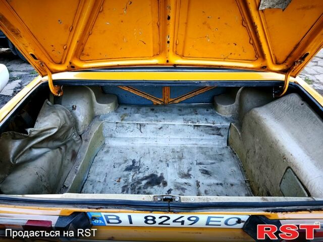 Оранжевый ВАЗ 2106, объемом двигателя 16 л и пробегом 165 тыс. км за 1100 $, фото 6 на Automoto.ua
