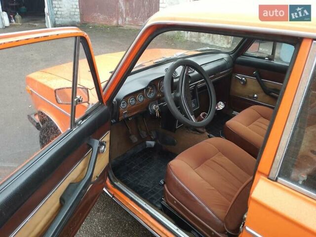 Помаранчевий ВАЗ 2106, об'ємом двигуна 1.57 л та пробігом 150 тис. км за 1100 $, фото 19 на Automoto.ua