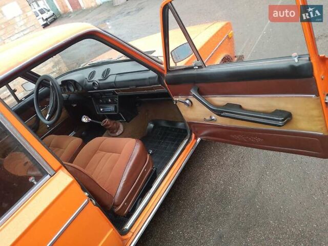 Помаранчевий ВАЗ 2106, об'ємом двигуна 1.57 л та пробігом 150 тис. км за 1100 $, фото 4 на Automoto.ua