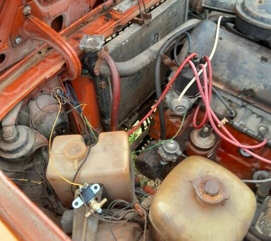 Помаранчевий ВАЗ 2106, об'ємом двигуна 1.5 л та пробігом 100 тис. км за 310 $, фото 4 на Automoto.ua