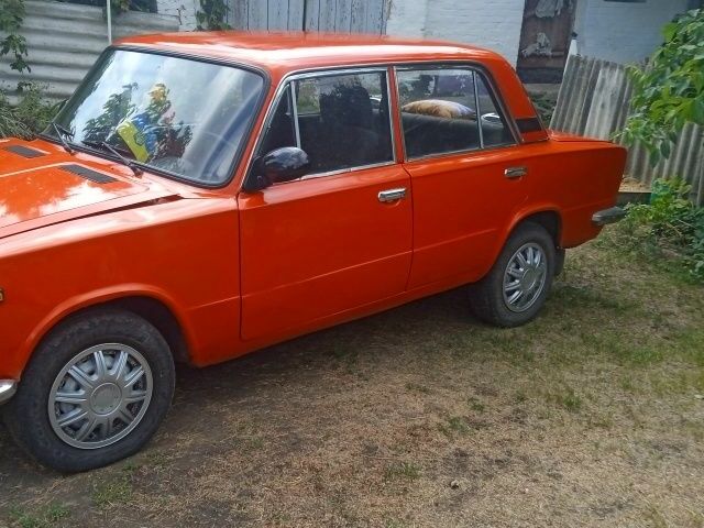 ВАЗ 2106 1986 в Умани на Automoto.ua Оранжевый ВАЗ 2106, объемом двигателя 1.5 л и пробегом 300 тыс. км за 578 $, фото 1 на Automoto.ua