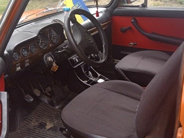 ВАЗ 2106 1986 в Умани на Automoto.ua Оранжевый ВАЗ 2106, объемом двигателя 1.5 л и пробегом 300 тыс. км за 578 $, фото 3 на Automoto.ua