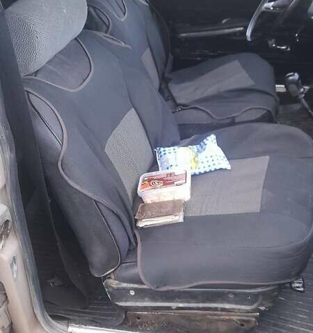 Оранжевый ВАЗ 2106, объемом двигателя 0 л и пробегом 200 тыс. км за 500 $, фото 3 на Automoto.ua