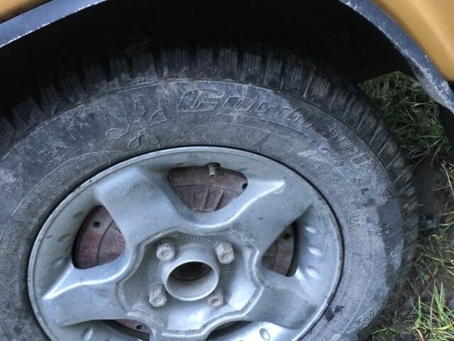 Помаранчевий ВАЗ 2106, об'ємом двигуна 1.5 л та пробігом 165 тис. км за 650 $, фото 4 на Automoto.ua