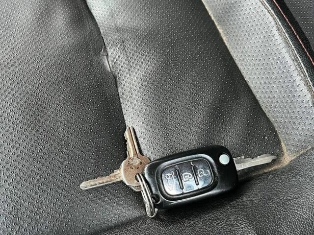 ВАЗ 2106 1990 у Лозовой на Automoto.ua Помаранчевий ВАЗ 2106, об'ємом двигуна 0 л та пробігом 113 тис. км за 680 $, фото 20 на Automoto.ua