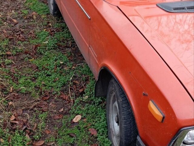 Оранжевый ВАЗ 2106, объемом двигателя 1.6 л и пробегом 105 тыс. км за 592 $, фото 2 на Automoto.ua