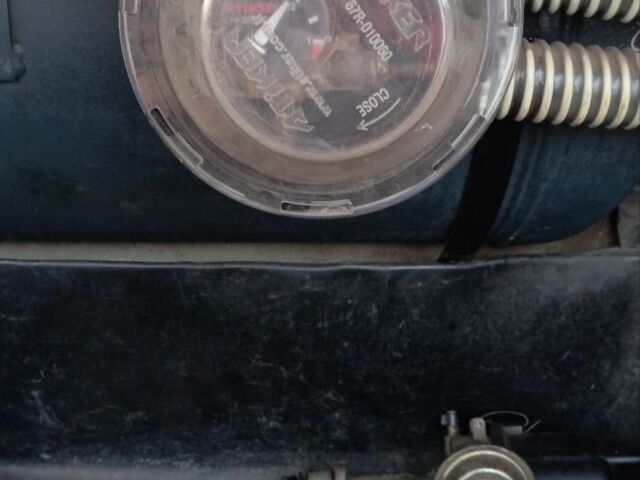 Оранжевый ВАЗ 2106, объемом двигателя 1.6 л и пробегом 105 тыс. км за 592 $, фото 7 на Automoto.ua