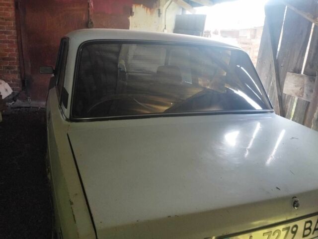 Белый ВАЗ 2107, объемом двигателя 1.5 л и пробегом 1 тыс. км за 620 $, фото 2 на Automoto.ua