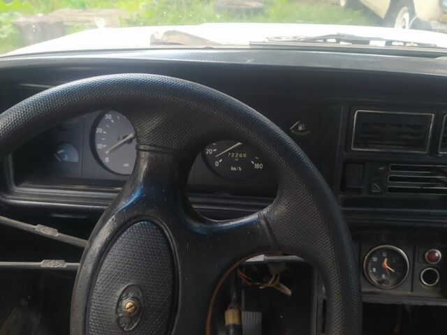 Білий ВАЗ 2107, об'ємом двигуна 1 л та пробігом 100 тис. км за 500 $, фото 1 на Automoto.ua