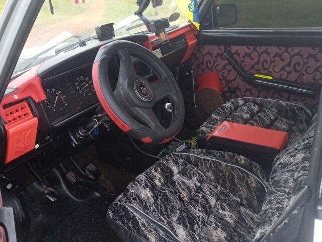 Белый ВАЗ 2107, объемом двигателя 1 л и пробегом 30 тыс. км за 700 $, фото 3 на Automoto.ua