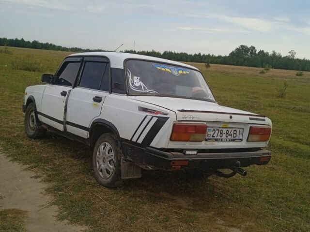 Белый ВАЗ 2107, объемом двигателя 1 л и пробегом 30 тыс. км за 700 $, фото 6 на Automoto.ua