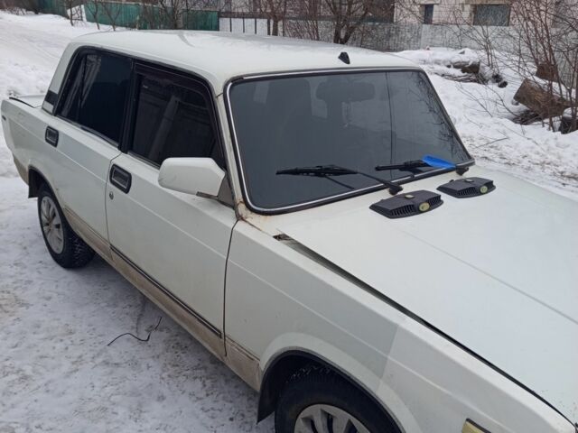 Білий ВАЗ 2107, об'ємом двигуна 1.5 л та пробігом 43 тис. км за 582 $, фото 2 на Automoto.ua