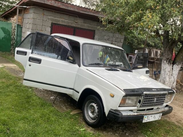 Білий ВАЗ 2107, об'ємом двигуна 1.3 л та пробігом 200 тис. км за 550 $, фото 1 на Automoto.ua