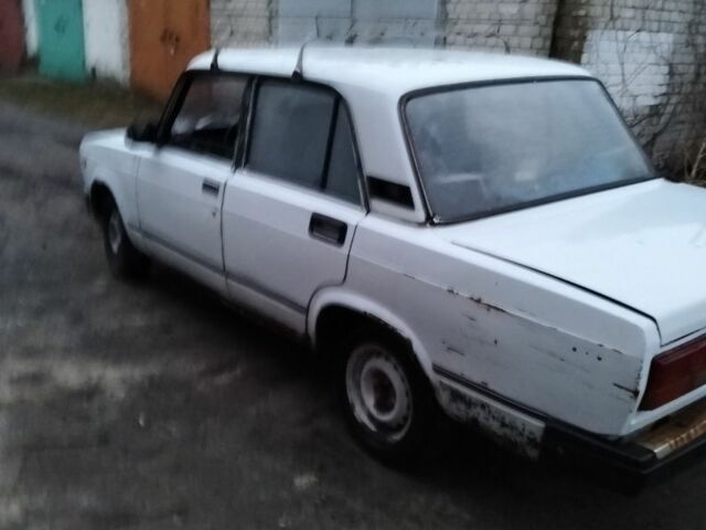 Белый ВАЗ 2107, объемом двигателя 1.6 л и пробегом 56 тыс. км за 450 $, фото 5 на Automoto.ua