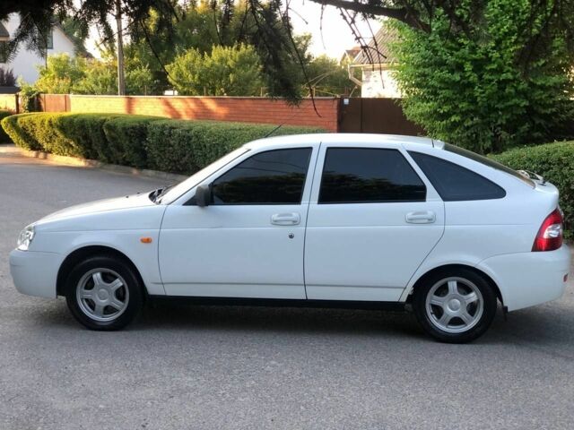 Белый ВАЗ 2107, объемом двигателя 1.6 л и пробегом 16 тыс. км за 4000 $, фото 1 на Automoto.ua