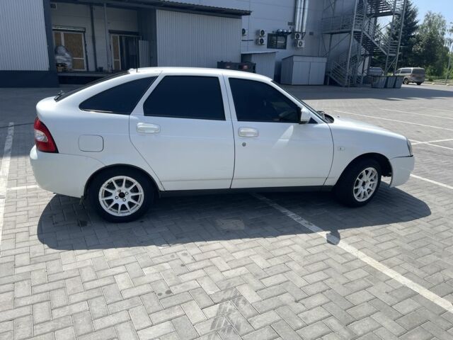 Белый ВАЗ 2107, объемом двигателя 1.6 л и пробегом 180 тыс. км за 2409 $, фото 3 на Automoto.ua