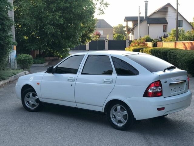 Белый ВАЗ 2107, объемом двигателя 1.6 л и пробегом 16 тыс. км за 4000 $, фото 10 на Automoto.ua