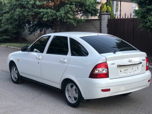 Белый ВАЗ 2107, объемом двигателя 1.6 л и пробегом 16 тыс. км за 4000 $, фото 11 на Automoto.ua