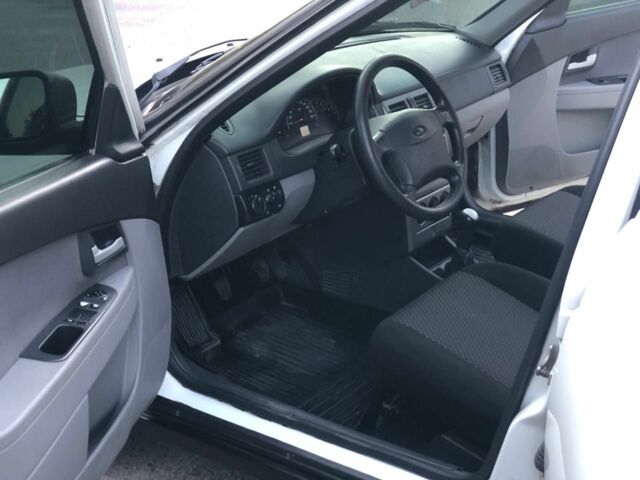 Белый ВАЗ 2107, объемом двигателя 1.6 л и пробегом 16 тыс. км за 4000 $, фото 22 на Automoto.ua