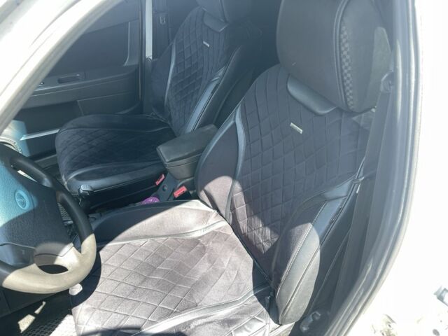 Белый ВАЗ 2107, объемом двигателя 1.6 л и пробегом 180 тыс. км за 2409 $, фото 5 на Automoto.ua