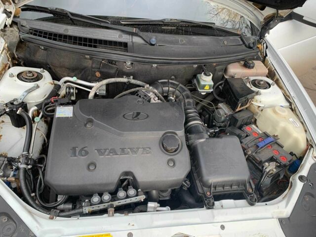 Белый ВАЗ 2107, объемом двигателя 1.6 л и пробегом 230 тыс. км за 2600 $, фото 6 на Automoto.ua