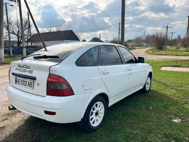 Белый ВАЗ 2107, объемом двигателя 1.6 л и пробегом 230 тыс. км за 2600 $, фото 1 на Automoto.ua