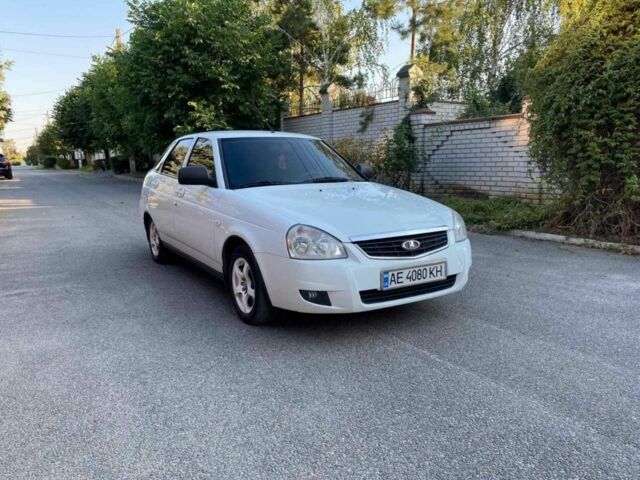 Білий ВАЗ 2107, об'ємом двигуна 1.6 л та пробігом 250 тис. км за 3000 $, фото 1 на Automoto.ua