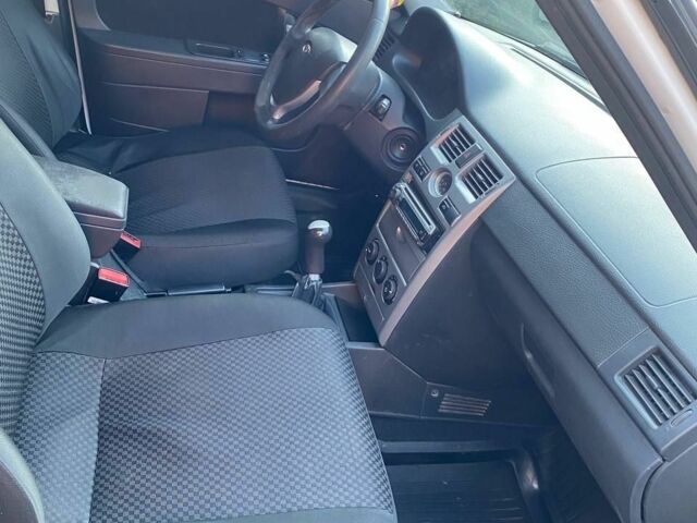 Білий ВАЗ 2107, об'ємом двигуна 1.6 л та пробігом 250 тис. км за 3000 $, фото 6 на Automoto.ua